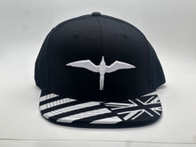 Load image into Gallery viewer, &#39;IWA Hae Hawai&#39;i Black/White Snapback (White Embroidery)