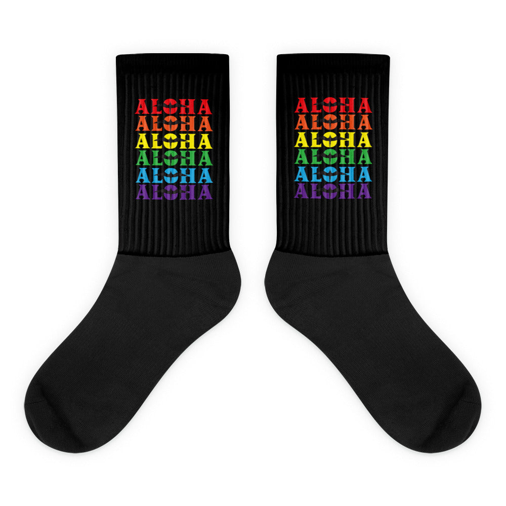 Aloha Ānuenue Rainbow Socks in Ka‘iwakīloumoku-Black